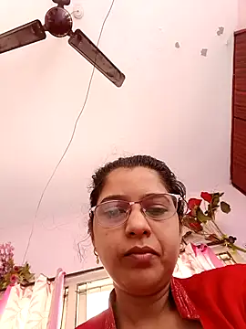 Snapshot of thanusi_2 chatting on November 13, 2025, 6:45 am thanusi 2 online show from November 13, 2025, 6:45 am