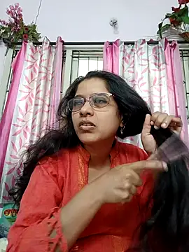 Snapshot of thanusi_2 chatting on November 15, 2025, 11:40 am thanusi 2 online show from November 15, 2025, 11:40 am