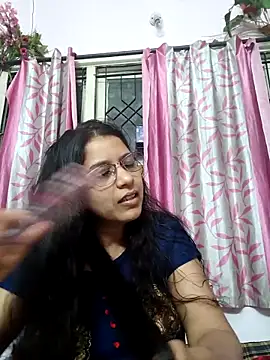 Snapshot of thanusi_2 chatting on November 22, 2025, 4:06 pm thanusi 2 online show from November 22, 2025, 4:06 pm