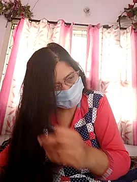 Snapshot of thanusi_2 chatting on December 15, 2025, 6:50 am thanusi 2 online show from December 15, 2025, 6:50 am