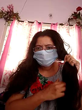 Snapshot of thanusi_2 chatting on December 16, 2025, 6:29 am thanusi 2 online show from December 16, 2025, 6:29 am