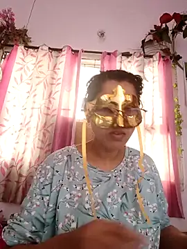 Snapshot of thanusi_2 chatting on December 18, 2025, 8:53 am thanusi 2 online show from December 18, 2025, 8:53 am