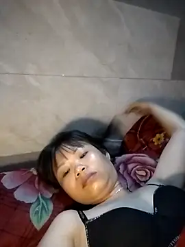 LinhNa999 online show from December 20, 2025, 7:15 am