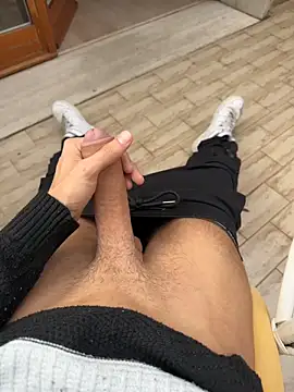 Manu97k online show from November 1, 2025, 9:44 am