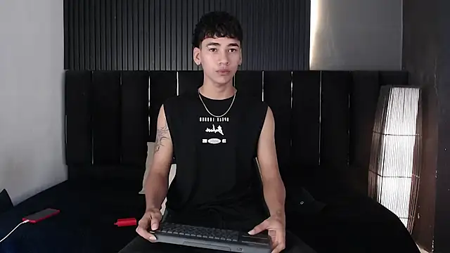 Snapshot of Dominic_ghost chatting on April 8, 2026, 1:16 am Dominic ghost online show from April 8, 2026, 1:16 am