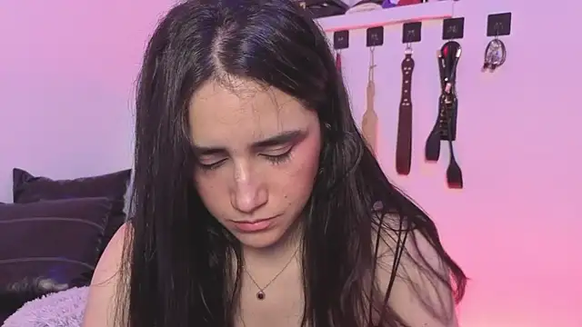 elowen halley1 online show from January 31, 2026, 9:46 pm