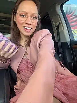 Snapshot of Mrs_MrLove chatting on November 17, 2025, 5:30 pm Mrs MrLove online show from November 17, 2025, 5:30 pm