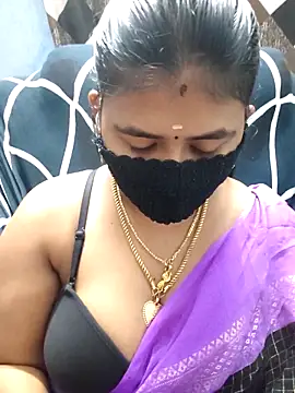Snapshot of Tamil_Lotus chatting on June 5, 2026, 5:18 pm Tamil Lotus online show from June 5, 2026, 5:18 pm