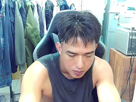 hunterXhan online show from March 17, 2026, 1:47 pm