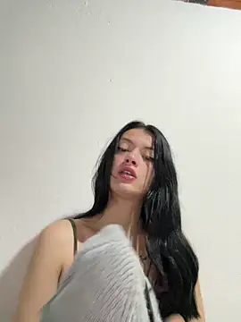 LiaCollings online show from February 27, 2026, 11:10 am