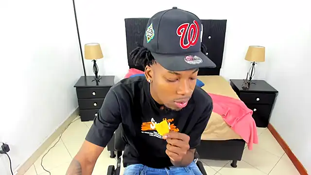 Snapshot of maikol_monstercock chatting on September 30, 2025, 3:55 am maikol monstercock online show from September 30, 2025, 3:55 am