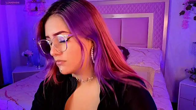 AlanaOdison online show from November 10, 2025, 9:03 pm