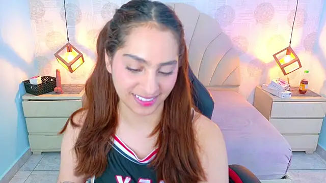 AIXATRISTA1 online show from November 22, 2025, 7:46 pm