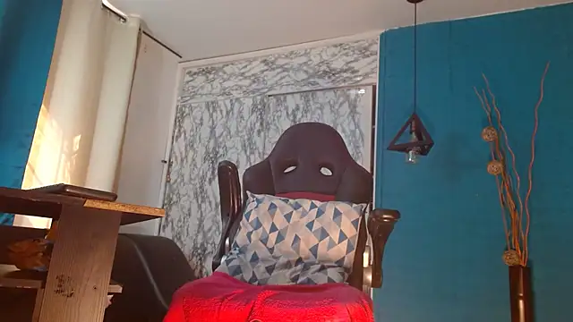 hanna mooreee online show from March 19, 2026, 7:07 pm