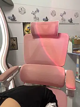 Snapshot of Sexlove_bb chatting on April 10, 2026, 11:09 pm Sexlove bb online show from April 10, 2026, 11:09 pm