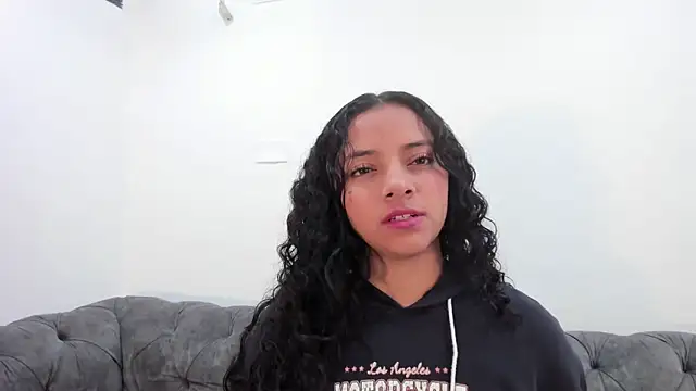 Angellit Afrodita  online show from November 21, 2025, 10:25 am