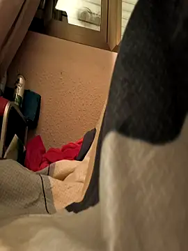 Snapshot of Junani2231 chatting on November 6, 2025, 1:39 am Junani2231 online show from November 6, 2025, 1:39 am