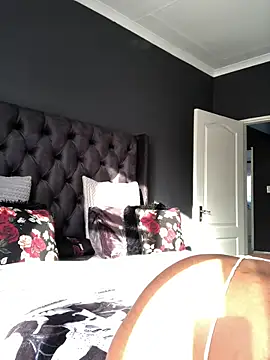 Snapshot of Thick_Shawtyy chatting on September 18, 2025, 2:30 pm Thick Shawtyy online show from September 18, 2025, 2:30 pm