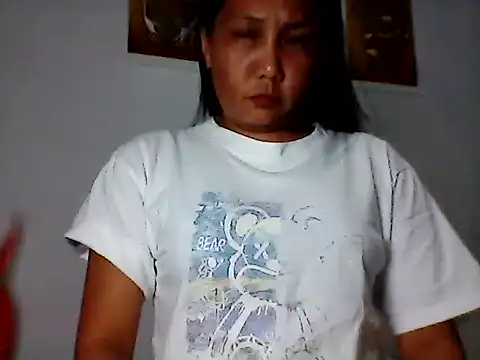 nhayasquirt online show from November 25, 2025, 9:20 am