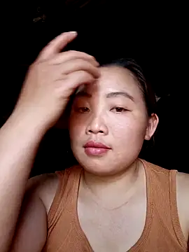 PhamPhung online show from October 5, 2025, 4:11 am