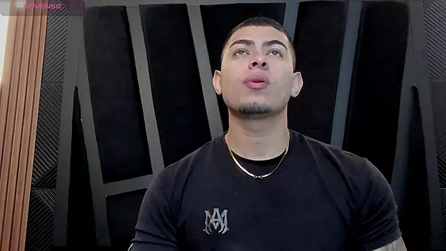 marco garciia  online show from September 19, 2025, 11:16 pm