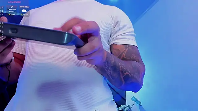 marco garciia  online show from February 14, 2026, 11:12 pm