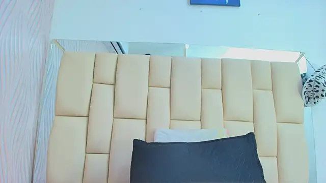 sweet amye online show from September 26, 2025, 8:57 pm