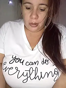 luzdanna online show from December 13, 2025, 9:09 pm