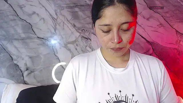 vela-kimm online show from April 14, 2026, 8:04 pm