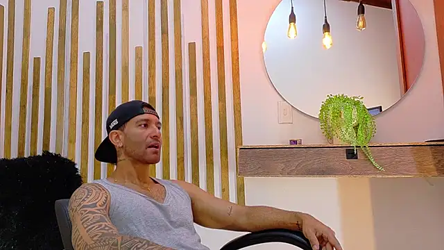 Snapshot of yorbymaxx chatting on February 12, 2026, 1:17 pm yorbymaxx online show from February 12, 2026, 1:17 pm