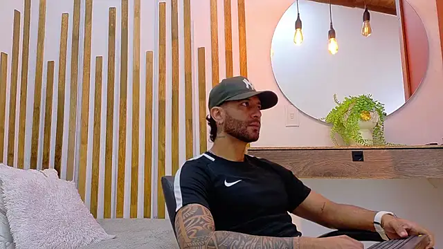 Snapshot of yorbymaxx chatting on February 20, 2026, 1:11 pm yorbymaxx online show from February 20, 2026, 1:11 pm