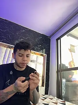 DayanaDG online show from December 4, 2025, 6:38 pm