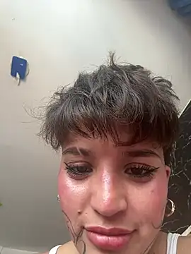 DayanaDG online show from April 12, 2026, 4:01 pm