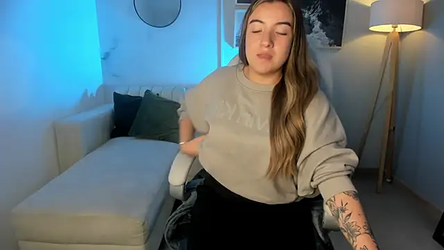 Snapshot of Vela_jade chatting on September 21, 2025, 7:15 pm Vela jade online show from September 21, 2025, 7:15 pm