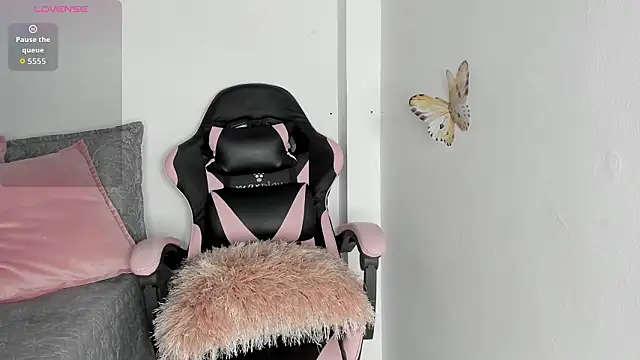 mari-ross online show from March 13, 2026, 2:07 am