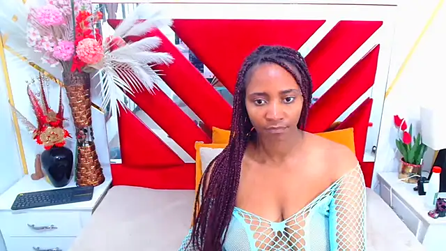 AmbarSmit online show from November 22, 2025, 7:46 pm