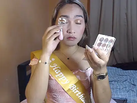 Snapshot of ur_Katrina69 chatting on April 1, 2026, 2:47 pm ur Katrina69 online show from April 1, 2026, 2:47 pm