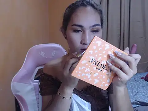 Snapshot of ur_Katrina69 chatting on April 10, 2026, 11:37 am ur Katrina69 online show from April 10, 2026, 11:37 am