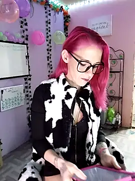 Purple2StayThnxx online show from October 11, 2025, 7:12 pm