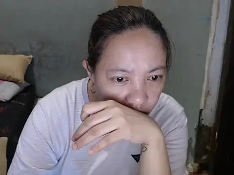 Rose slut squirt online show from February 17, 2026, 11:11 pm