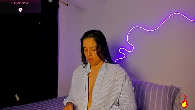 Snapshot of Dilan_and_Mia chatting on May 23, 2026, 10:47 pm Dilan and Mia online show from May 23, 2026, 10:47 pm