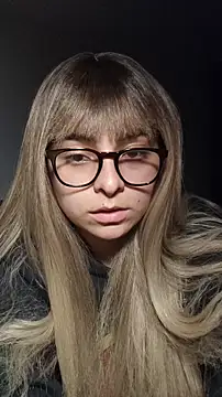 Aurora blaack online show from December 17, 2025, 4:18 am