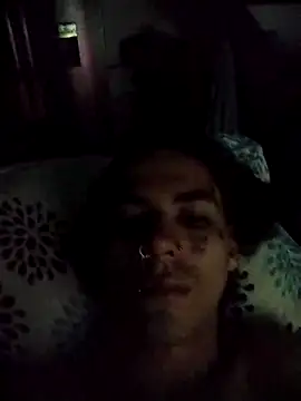 Snapshot of HydanMC chatting on April 16, 2026, 5:41 am HydanMC online show from April 16, 2026, 5:41 am