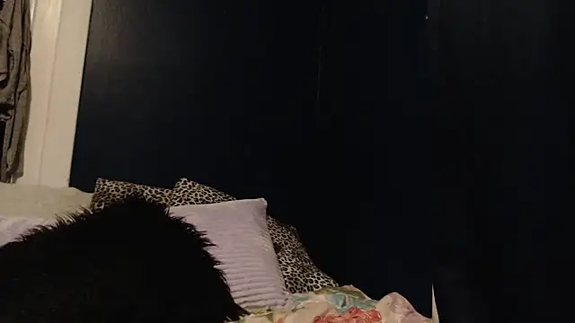 Snapshot of RubySmoke chatting on October 15, 2025, 12:33 am RubySmoke online show from October 15, 2025, 12:33 am