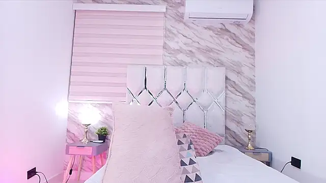 cataleya ebony  online show from January 10, 2026, 3:08 am