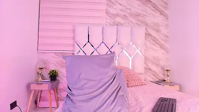 cataleya ebony  online show from March 4, 2026, 3:01 am