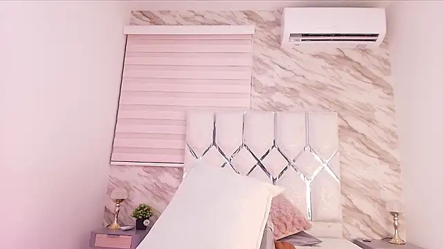 cataleya ebony  online show from March 13, 2026, 3:24 am