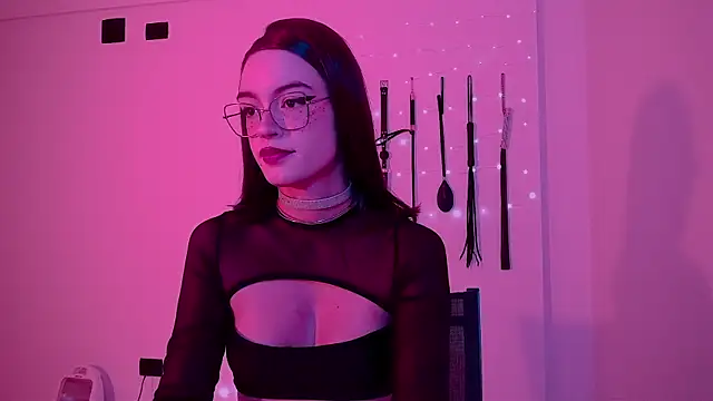 nina kink online show from June 4, 2026, 11:11 pm