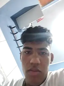 Snapshot of Lale-Adrian chatting on December 23, 2025, 4:43 am Lale-Adrian online show from December 23, 2025, 4:43 am