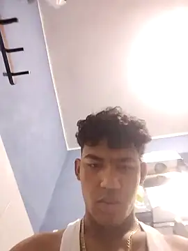 Snapshot of Lale-Adrian chatting on February 10, 2026, 11:14 am Lale-Adrian online show from February 10, 2026, 11:14 am